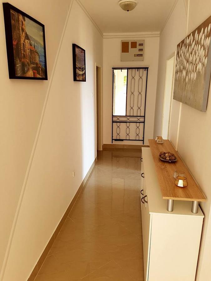 Adriatic Apartments โตรกีร์ ภายนอก รูปภาพ