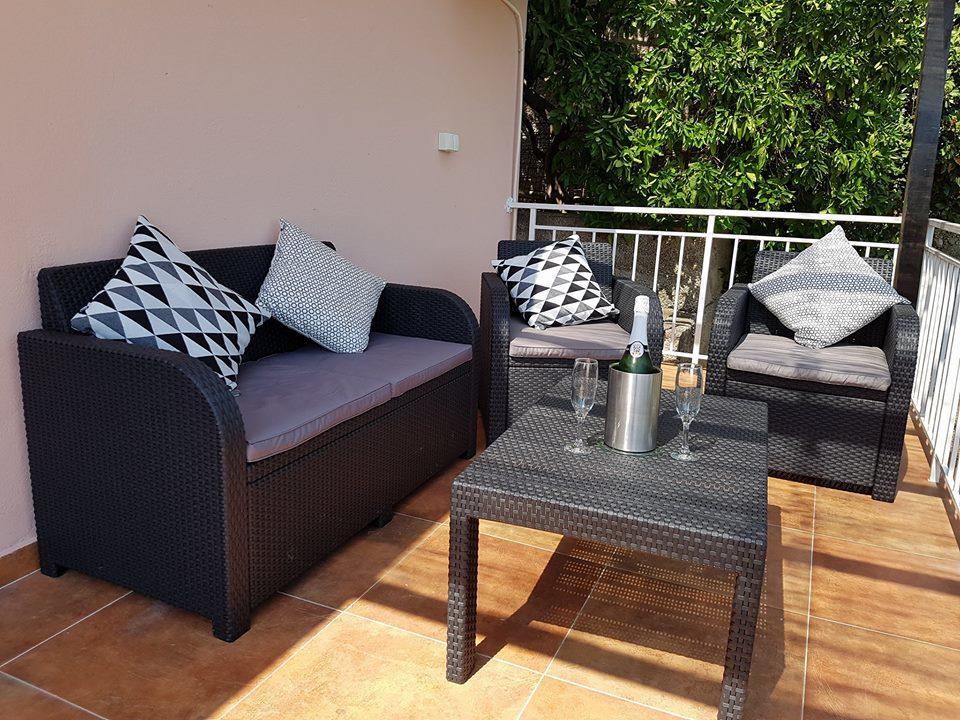 Adriatic Apartments โตรกีร์ ภายนอก รูปภาพ