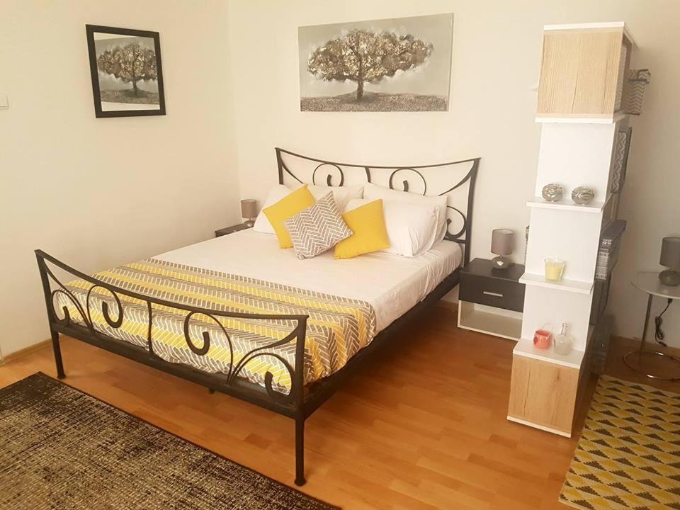 Adriatic Apartments โตรกีร์ ภายนอก รูปภาพ